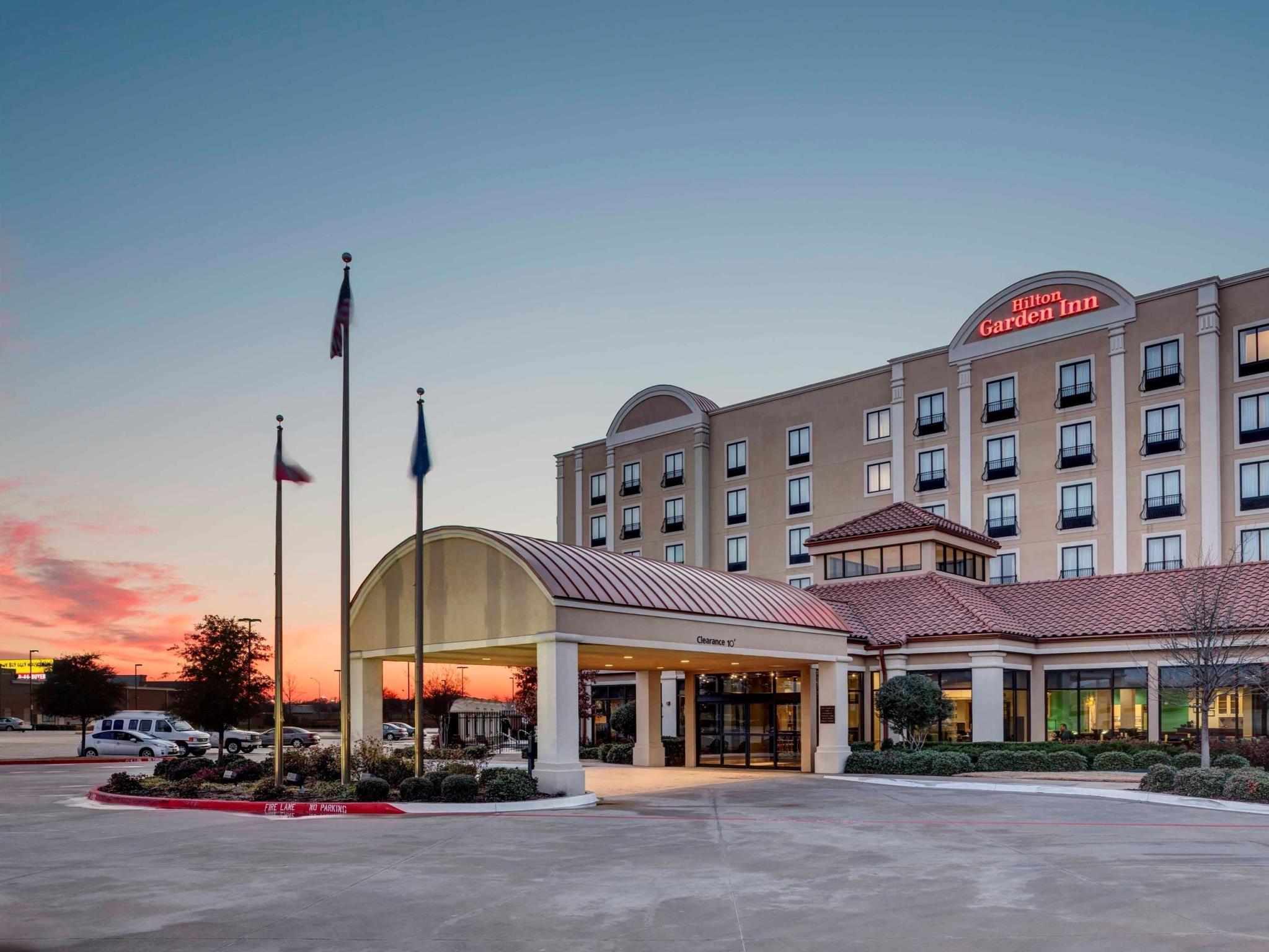 Hilton Garden Inn Dallas Lewisville Extérieur photo