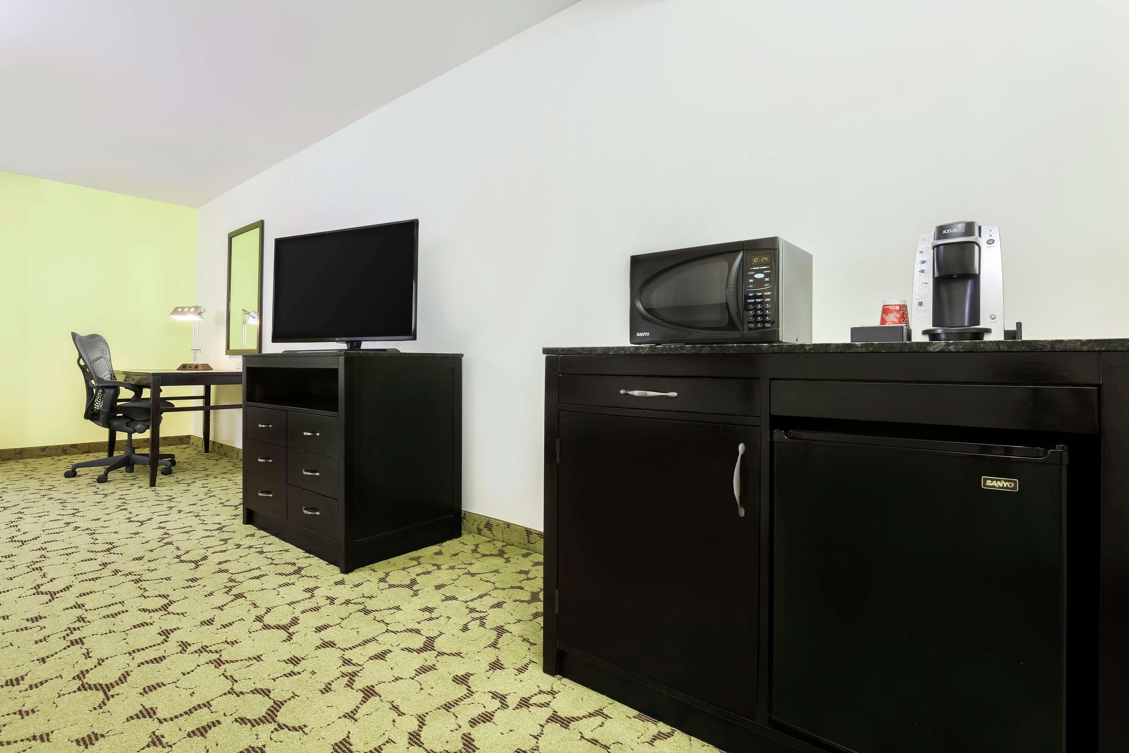 Hilton Garden Inn Dallas Lewisville Extérieur photo
