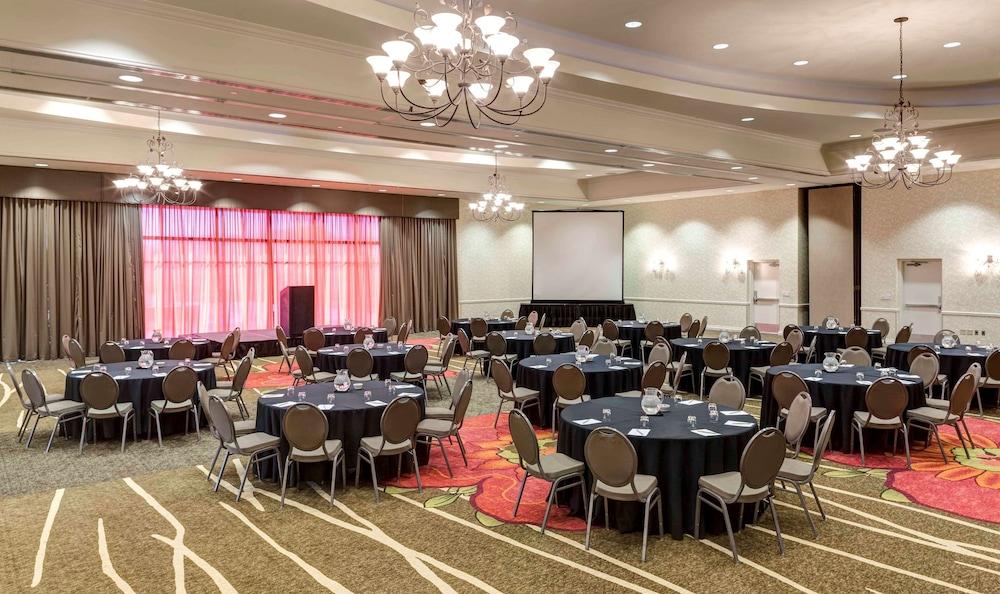 Hilton Garden Inn Dallas Lewisville Extérieur photo