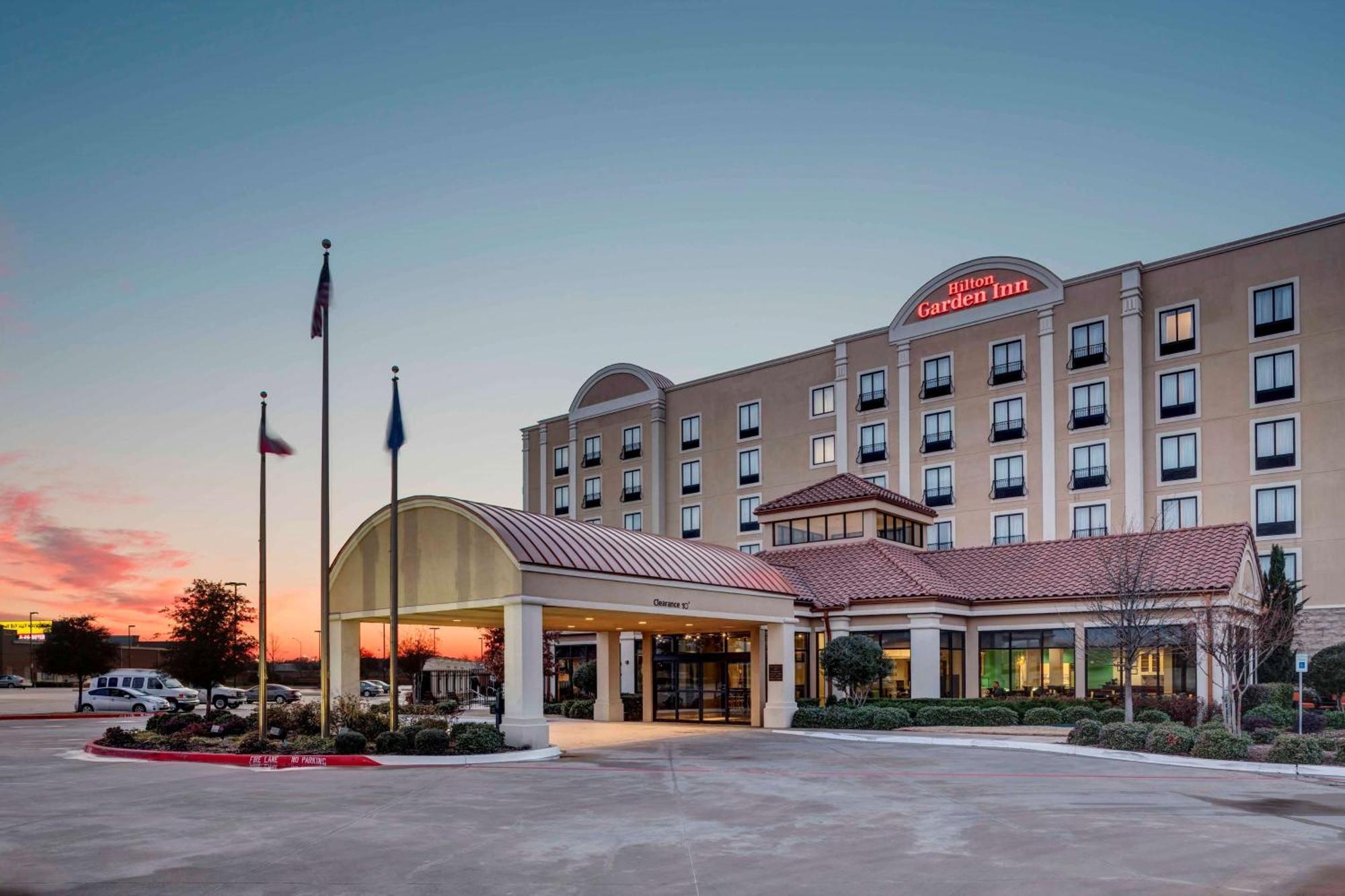 Hilton Garden Inn Dallas Lewisville Extérieur photo